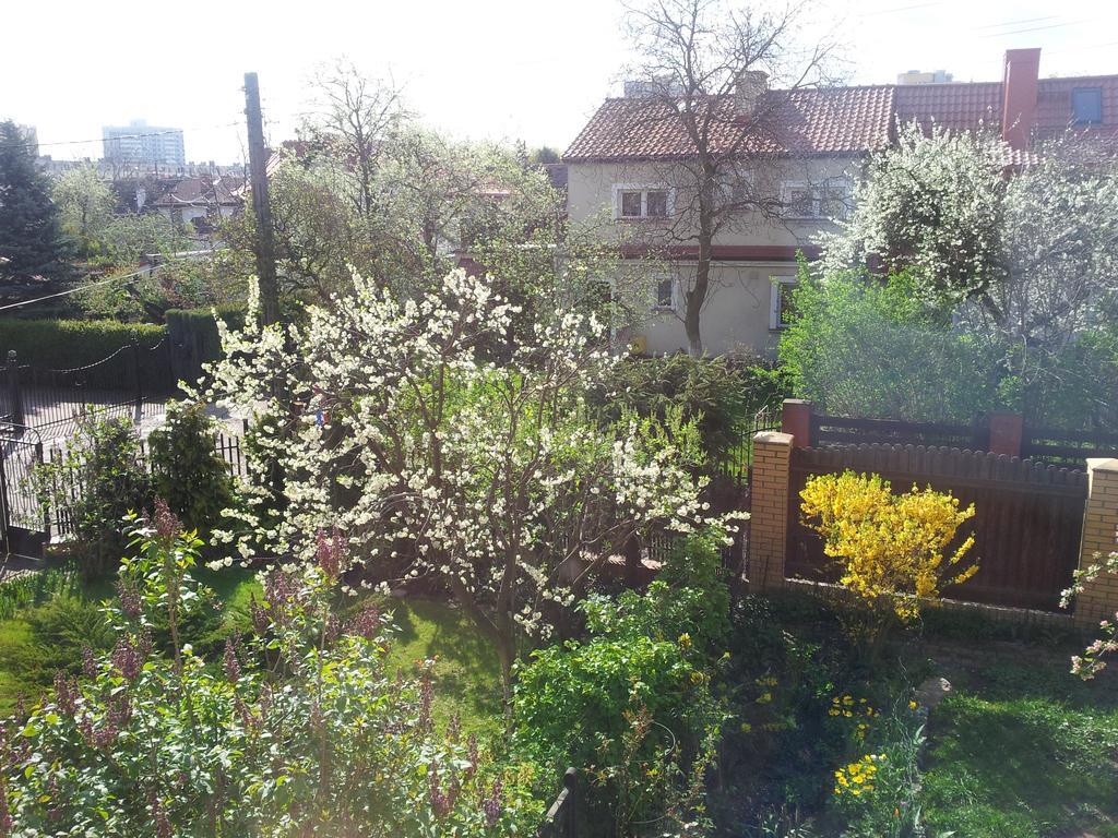 Cozy Apartment With Garden Gdańsk Exteriör bild