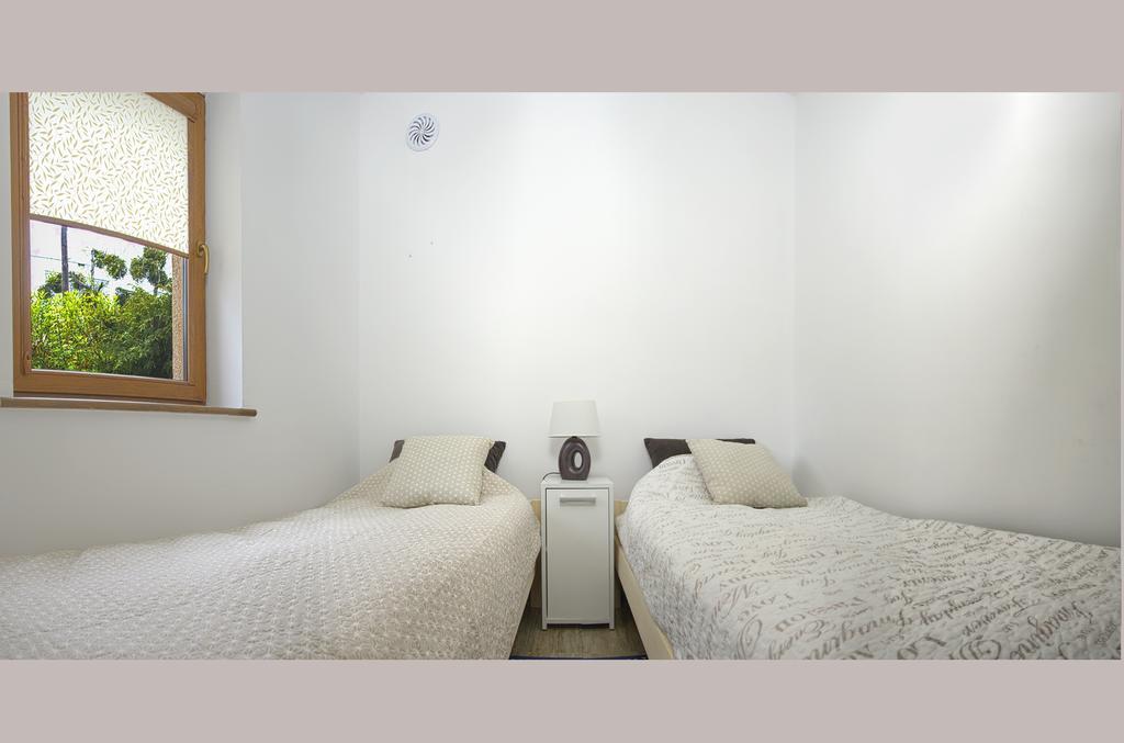 Cozy Apartment With Garden Gdańsk Exteriör bild
